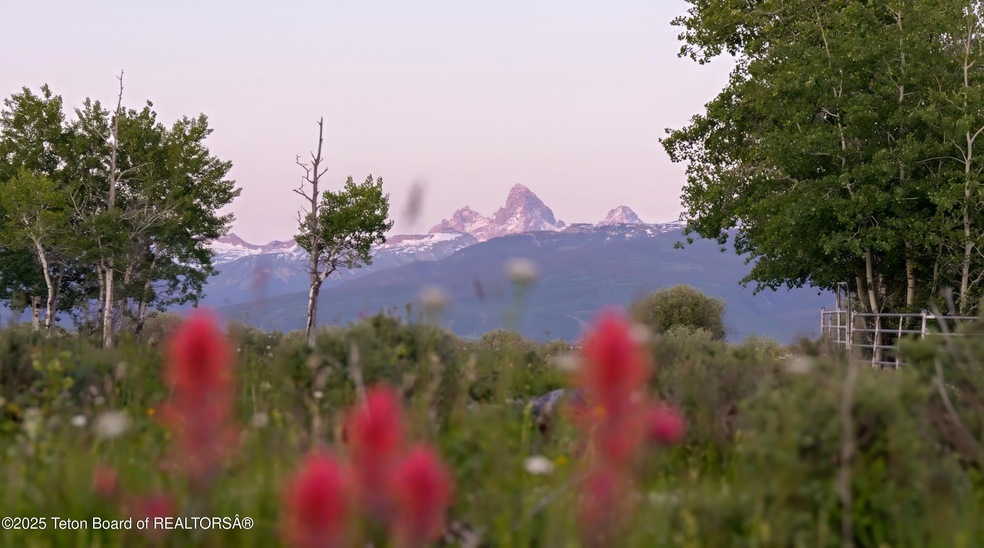 0 W 4000 unit 25-15, Driggs, ID 83422 - photo 1