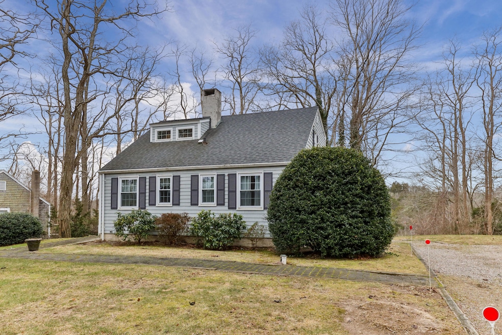 350 Boxberry Hill Rd, East Falmouth, MA 02536 - photo 1