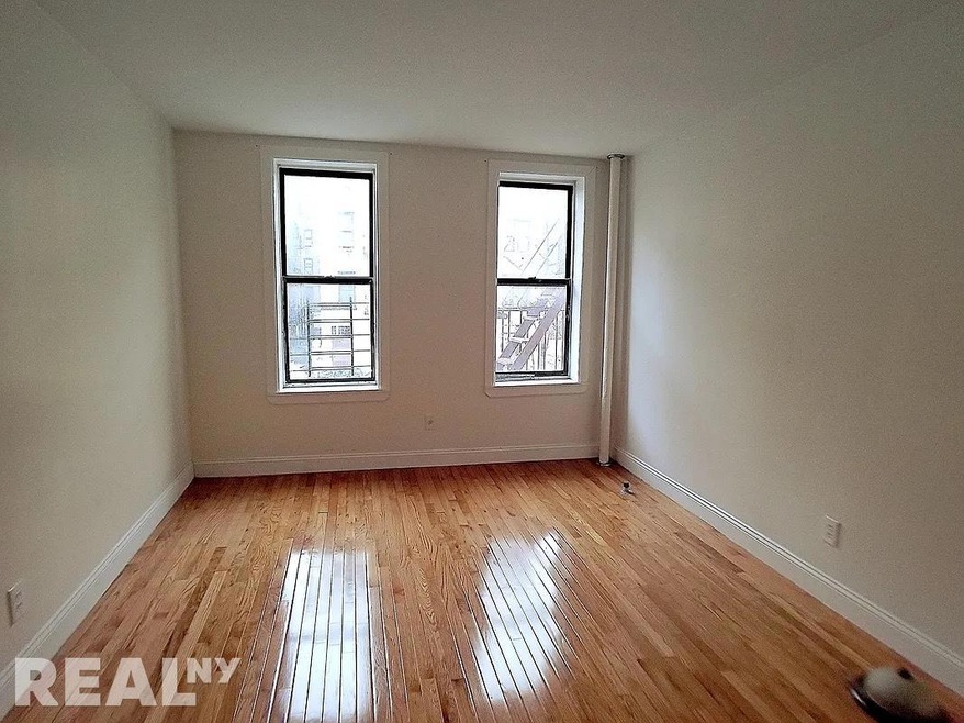 2565 Grand Concourse unit 2 H, Bronx, NY 10468 - photo 1