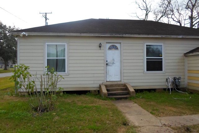 2616 Boring St, Bay City, TX 77414 - photo 1