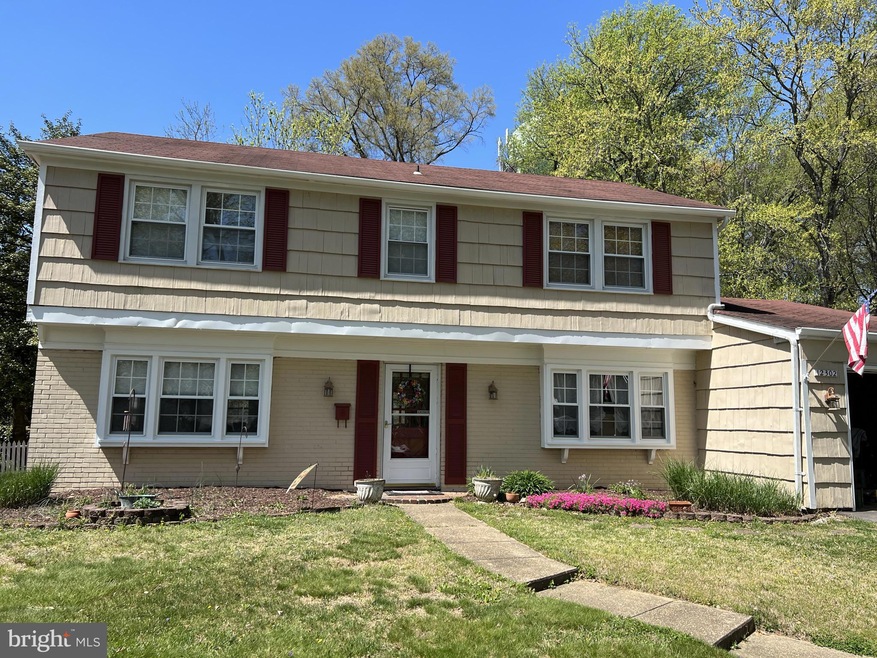 12302 Shadow Ln, Bowie, MD 20715 - photo 1