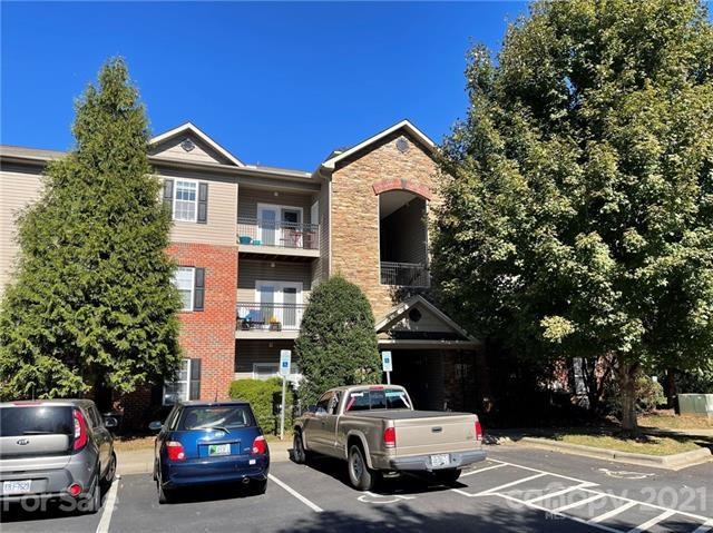 515 Appeldoorn Cir unit 515, Asheville, NC 28803 - photo 1