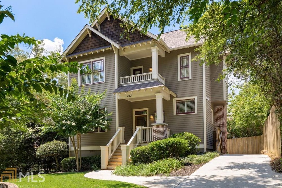 Built in 2003, this beautiful 3br/2.5ba craftsman 