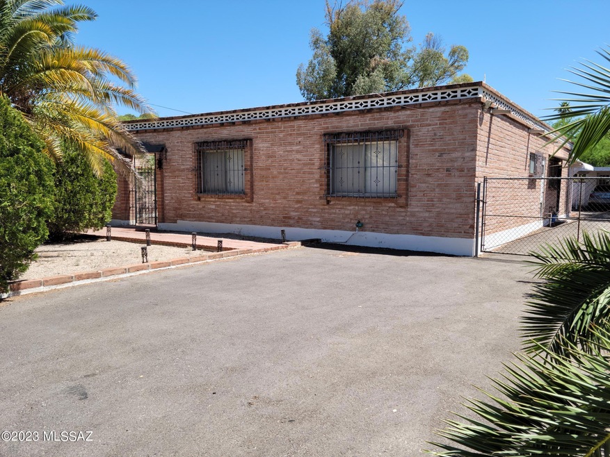 2530 E Ross Place, Tucson, AZ 85716 - photo 1