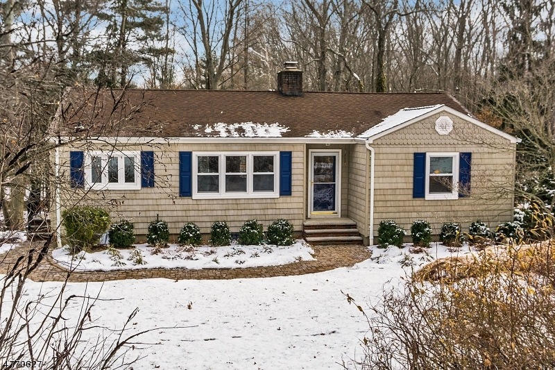 184 Deer Haven Rd, Bedminster, NJ 07921 - photo 1