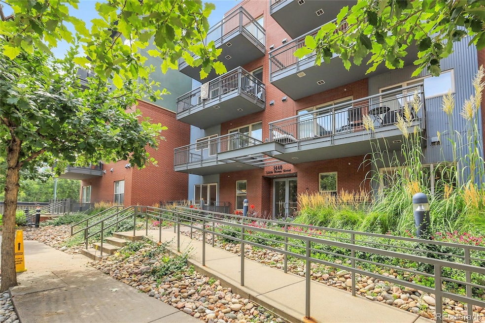 Under Contract $370,000 • Co-Listing Agent