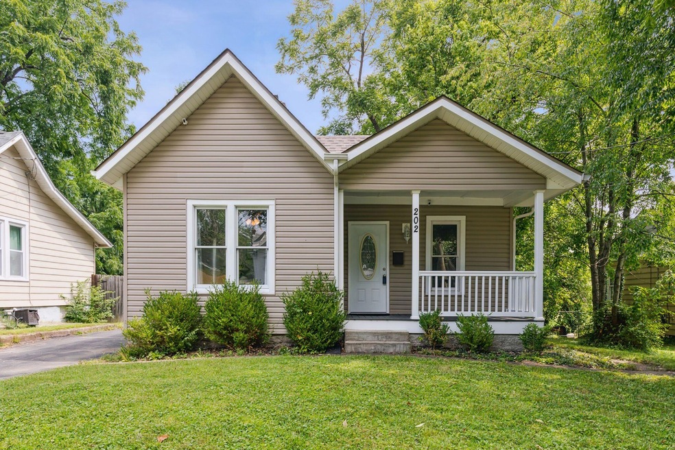 1-web-or-mls-01_Exterior