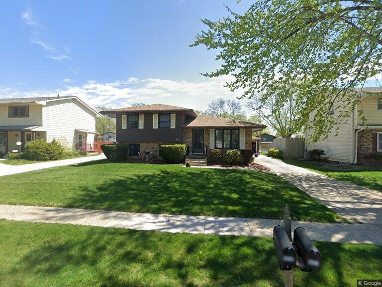 4031 E 24th St, Des Moines, IA 50317 - photo 1