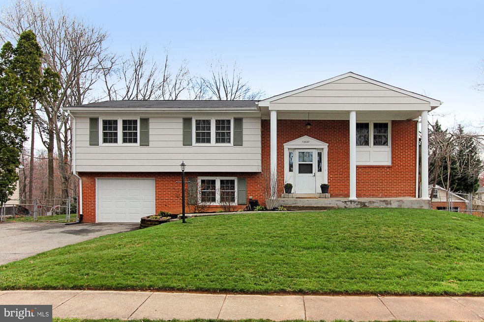 13327 Nassau Dr, Woodbridge, VA 22193 - photo 1