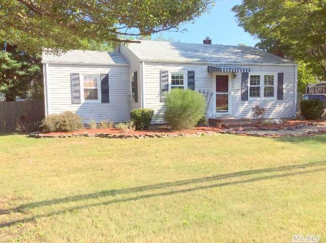 93 Moffitt Blvd, Islip, NY 11751 - photo 1