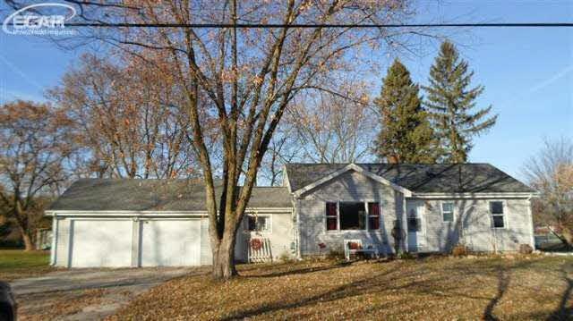 8303 N Jennings Rd, Mount Morris, MI 48458 - photo 1