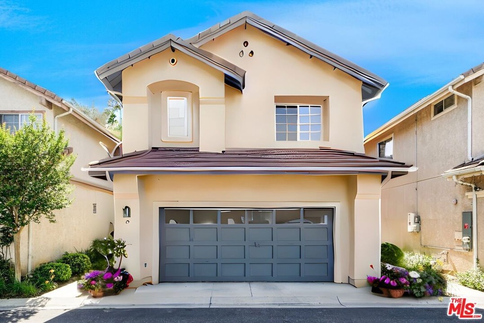 4 Bed/ 3Bath -Fully Remodeled