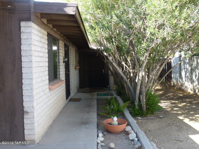 267 E Glenn St, Tucson, AZ 85705 - photo 1