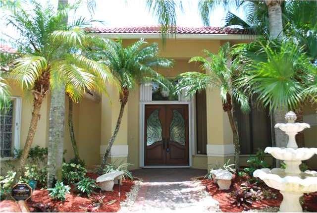 1053 Poplar Cir, Weston, FL 33326 - photo 1