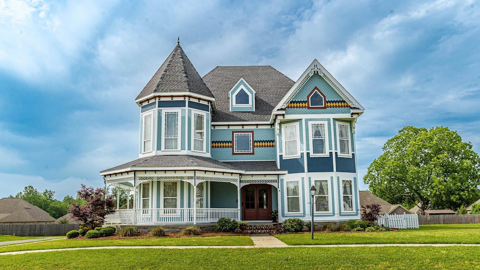 414 Legacy Blvd, Hattiesburg, MS 39402 - photo 1