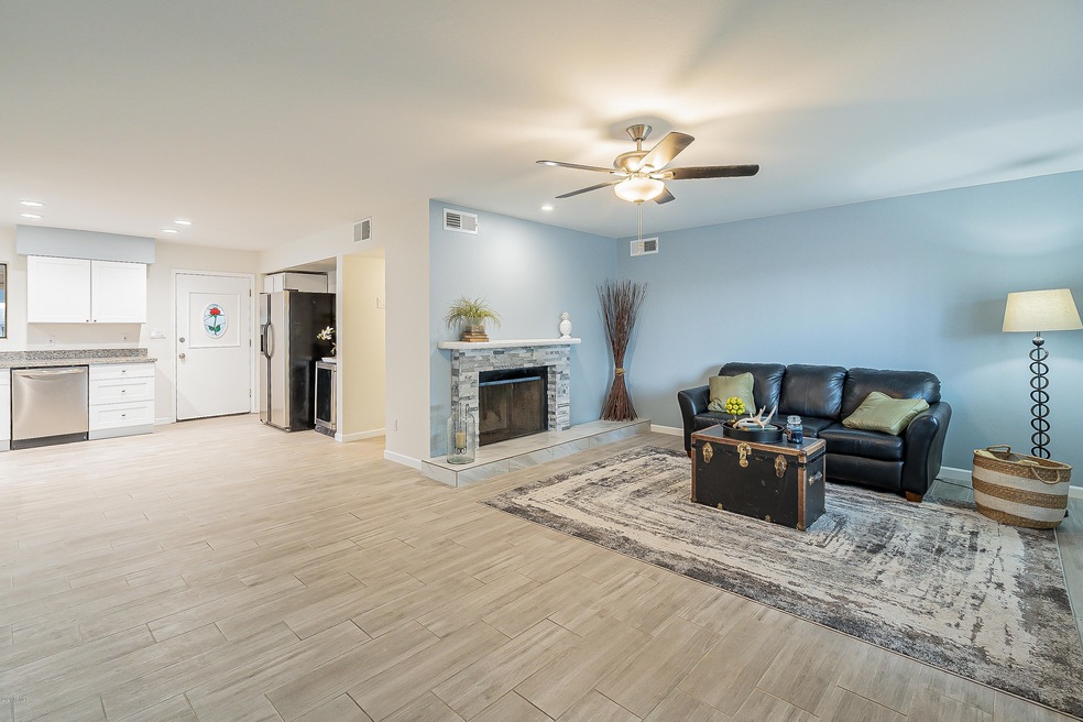 2102 N 25th Place, Phoenix, AZ 85008 - photo 1