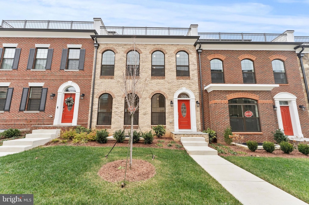 608 Catamaran Way, Oxon Hill, MD 20745 - photo 1