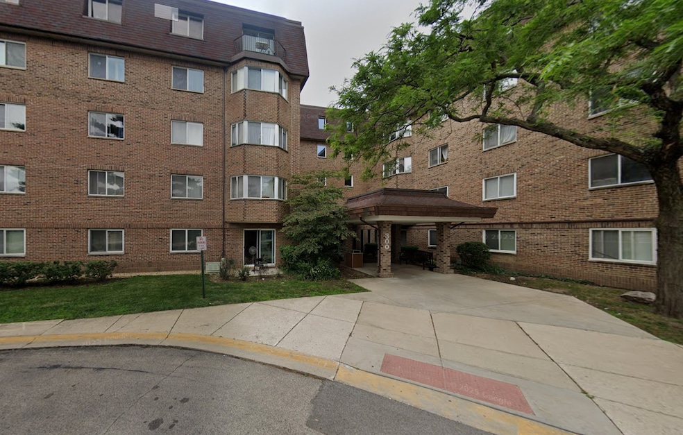 Town Square Condominiums unit 519, Schaumburg, IL 60193 - photo 1