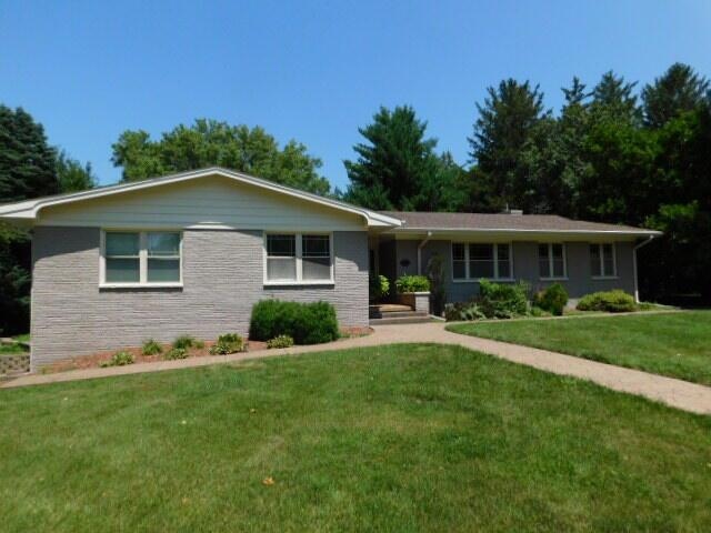 4 Mayridge Dr, Shenandoah, IA 51601 - photo 1