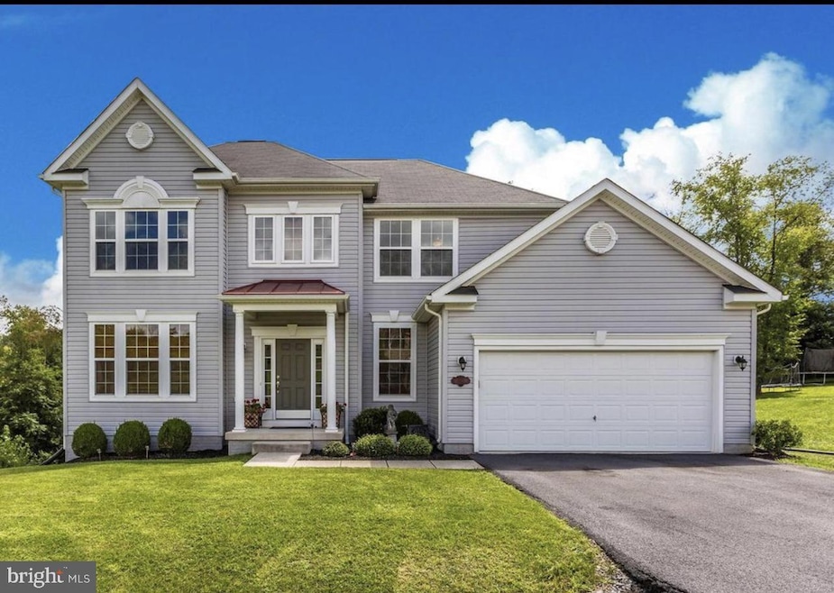 567 Rivanna Run, Falling Waters, WV 25419 - photo 1