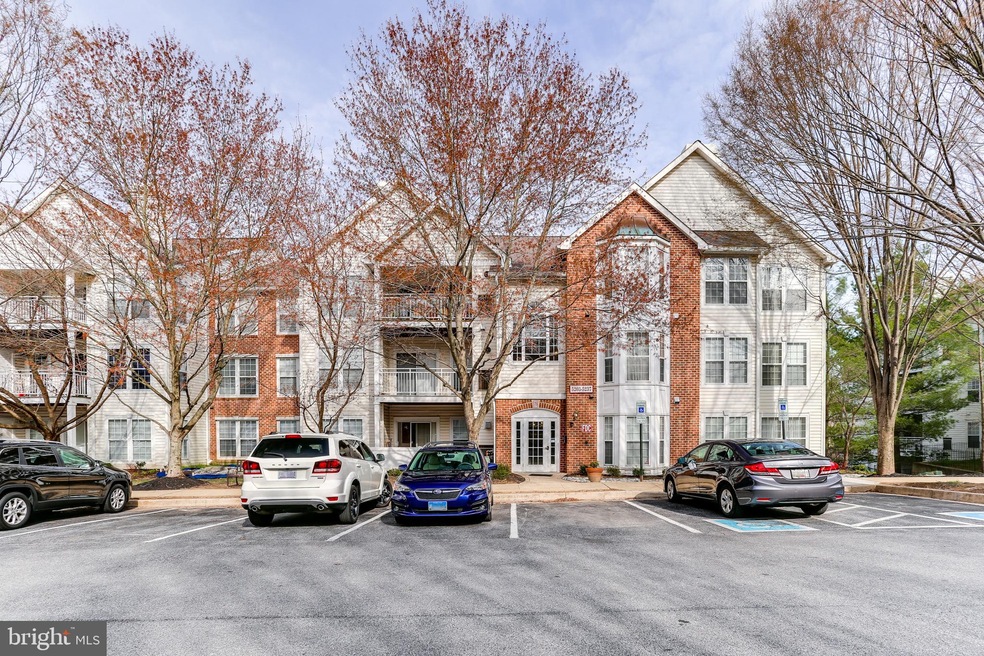 5213 Wagon Shed Cir, Owings Mills, MD 21117 - photo 1