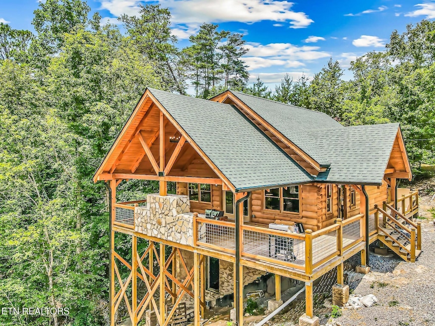 1448RedCedarSide