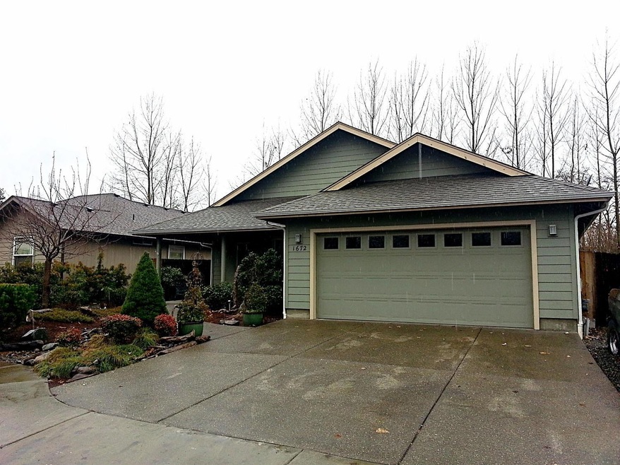 1672 SW Waterstone Dr, Grants Pass, OR 97527 - photo 1