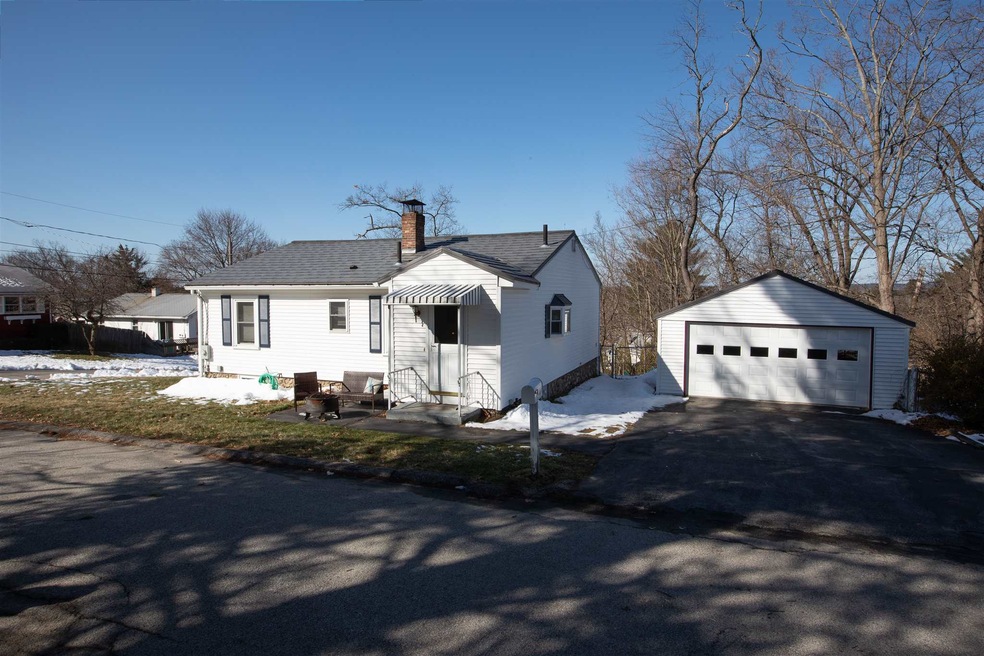 76 Garfield St, Manchester, NH 03103 - photo 1