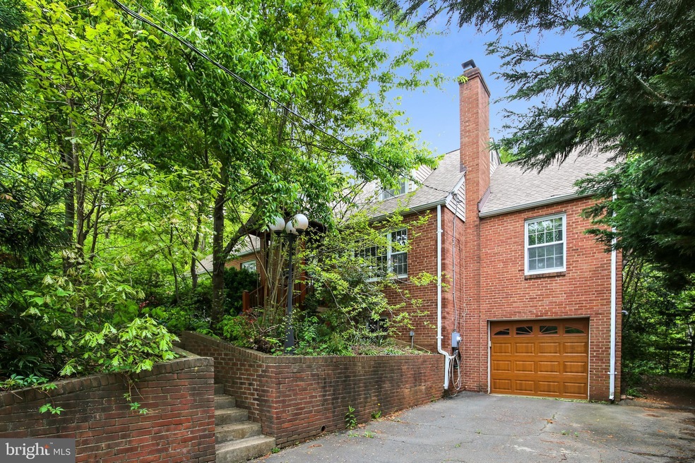 2325 Highland Ave, Falls Church, VA 22046 - photo 1