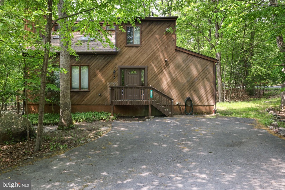 5211 Nature View Rd, East Stroudsburg, PA 18301 - photo 1