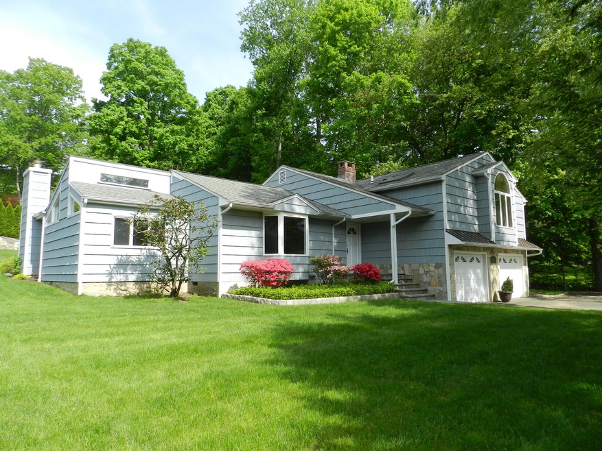 160 Valley Rd, Cos Cob, CT 06807 - photo 1