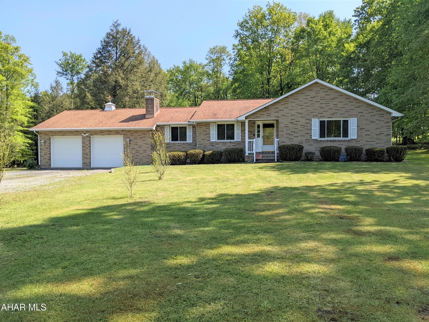 390 Rose Branch St, Johnstown, PA 15909