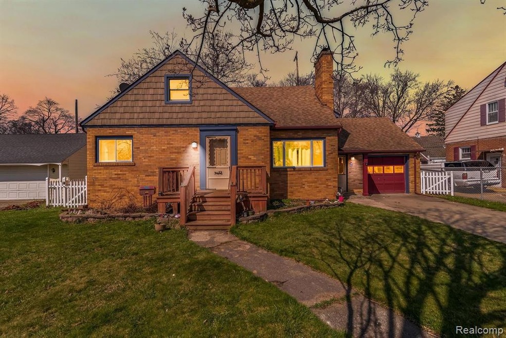 1022 Lafayette St, Flint, MI 48503 - photo 1