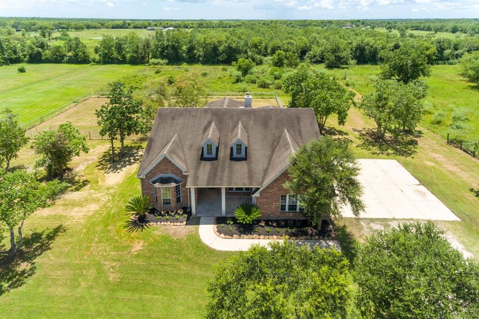 3081 Fm 1462 Rd, Alvin, TX 77511 - photo 1