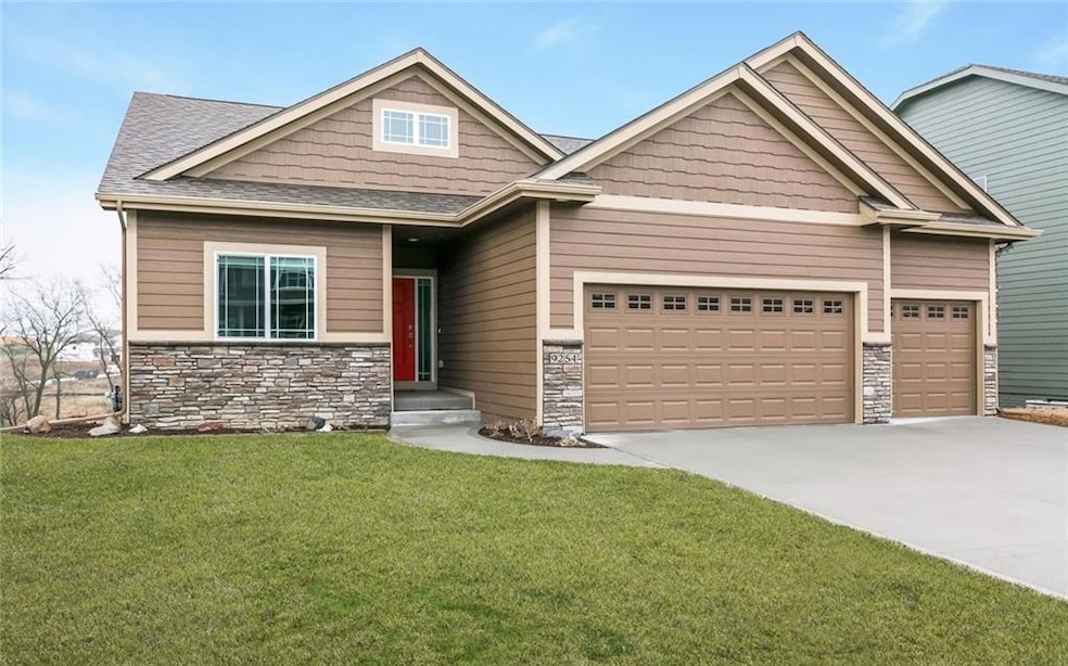 Nice Curb Appeal!