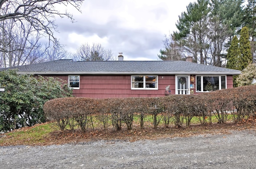 16 Seconset St, Worcester, MA 01602 - photo 1