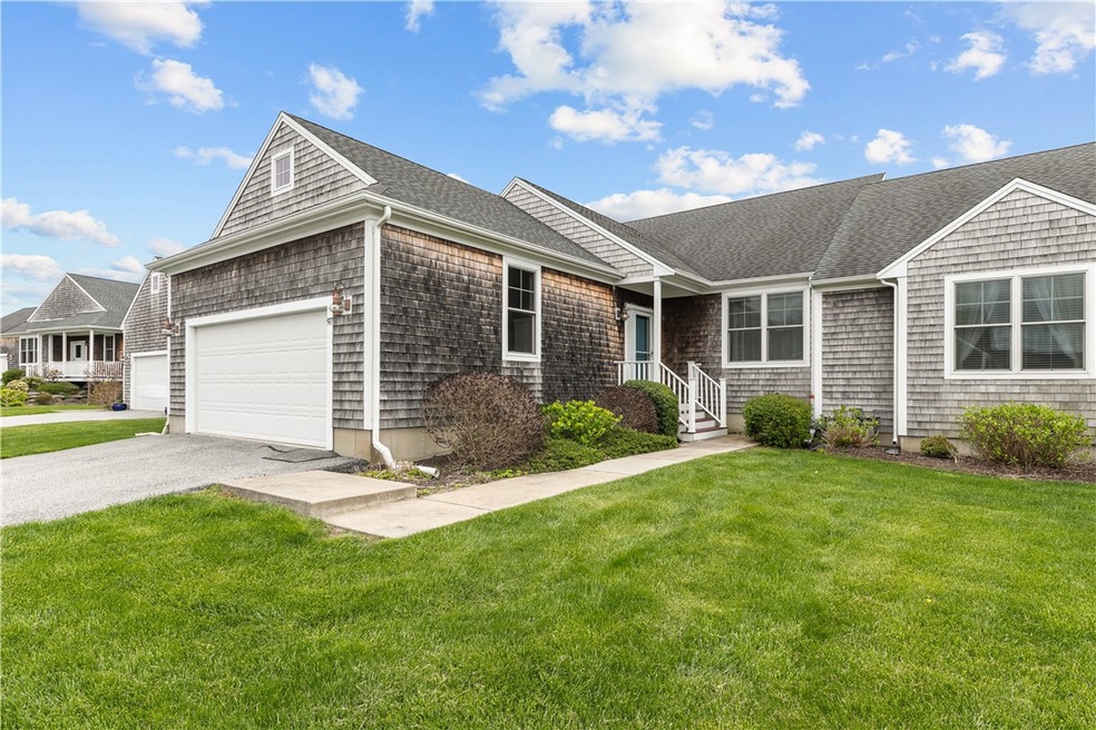 97 Osprey Ct unit 12B, Middletown, RI 02842 - photo 1