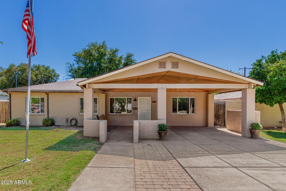 Under Contract $692,000