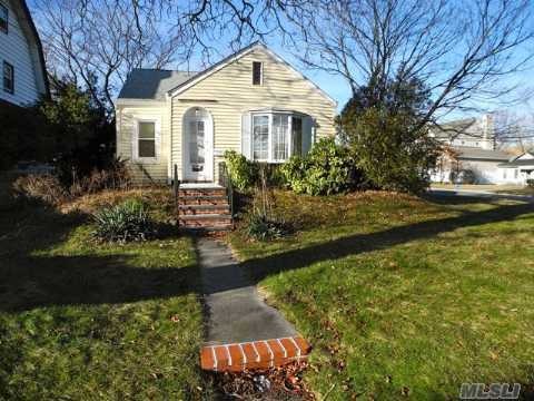 2984 Grand Blvd, Baldwin, NY 11510 - photo 1