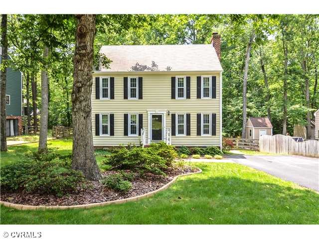 Exterior Front - Vinyl Siding & Vinyl Windows