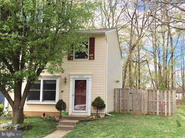 8028 Steeple Chase Ct, Springfield, VA 22153 - photo 1