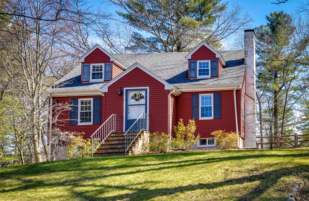 72 Higgins Rd, Framingham, MA 01701 - photo 1