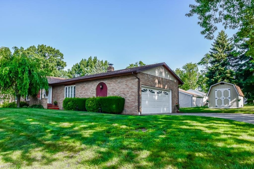 Wonderfully maintained 3 bedroom, 2 full bath all 