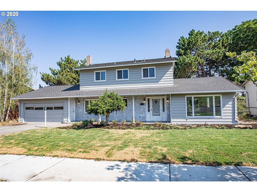 1403 E 19th St, the Dalles, OR 97058 - photo 1