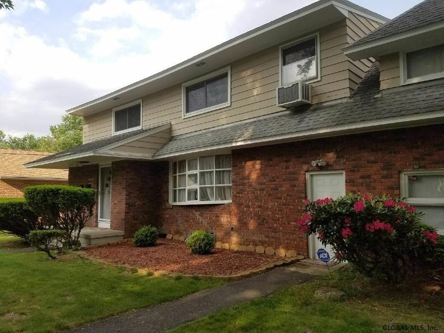 30 Parkwood St, Albany, NY 12208 - photo 1