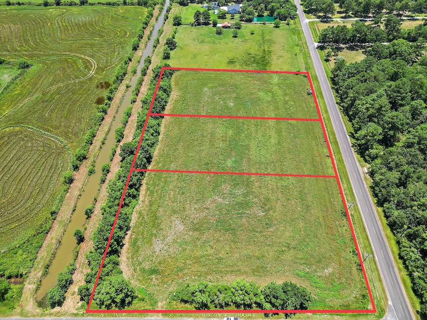 This corner lot sits on the southeast corner of S.