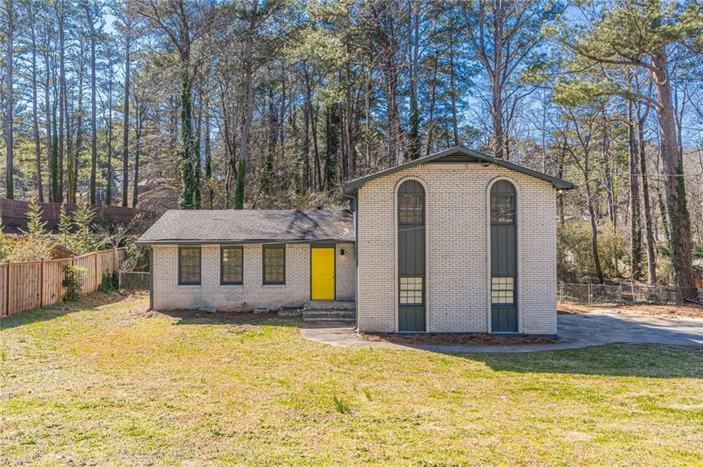 2621 Michael Cir, Duluth, GA 30096 - photo 1