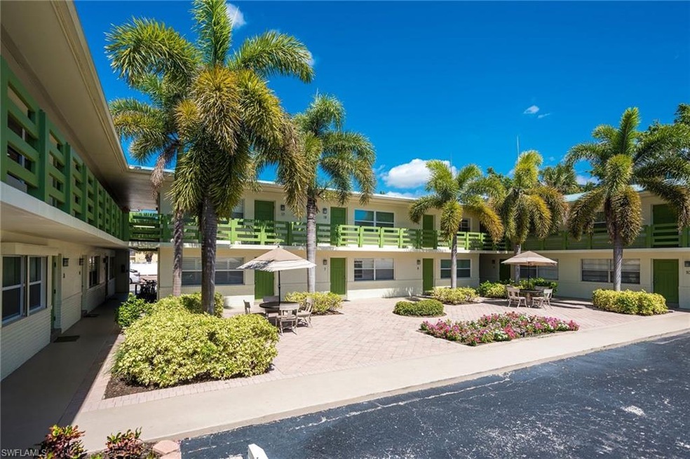 975 9th Ave S unit 14, Naples, FL 34102 - photo 1