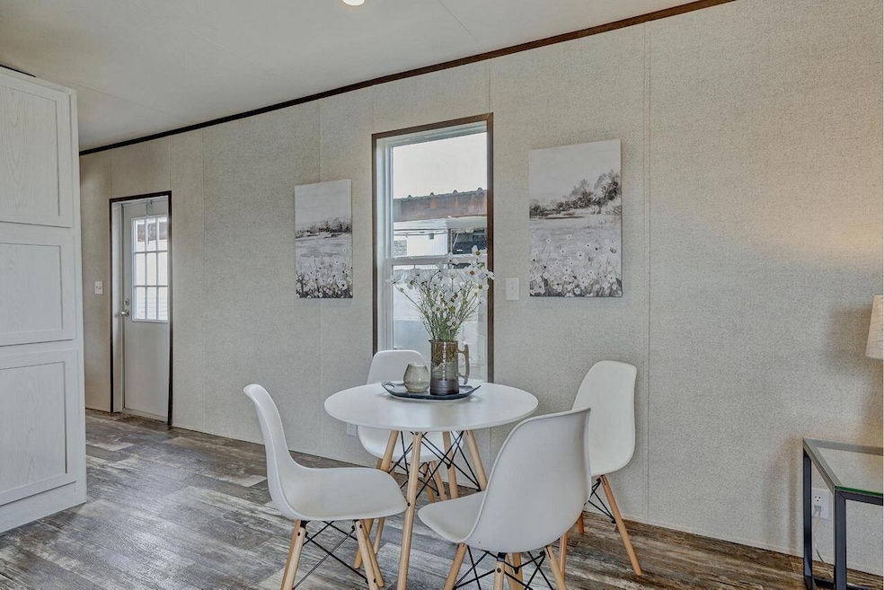 6275 Cherokee Ln, Orient, OH 43146 - photo 1