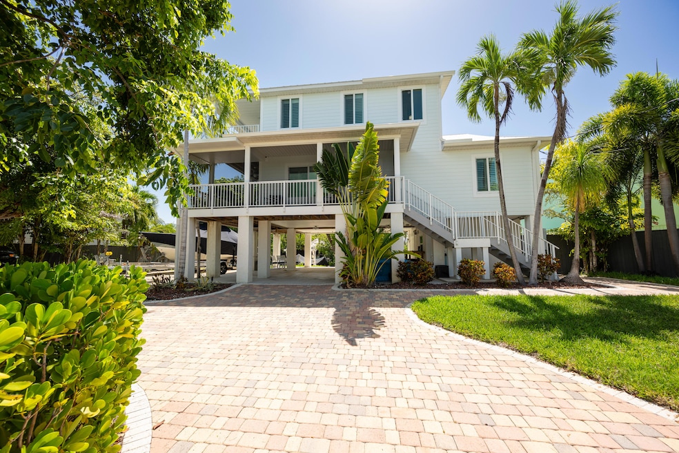Sold $1,302,500 • Co-Listing Agent